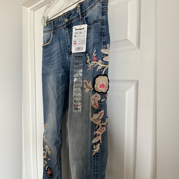 Desigual Jeans, Women size 30. NWT. - Picture 9 of 16